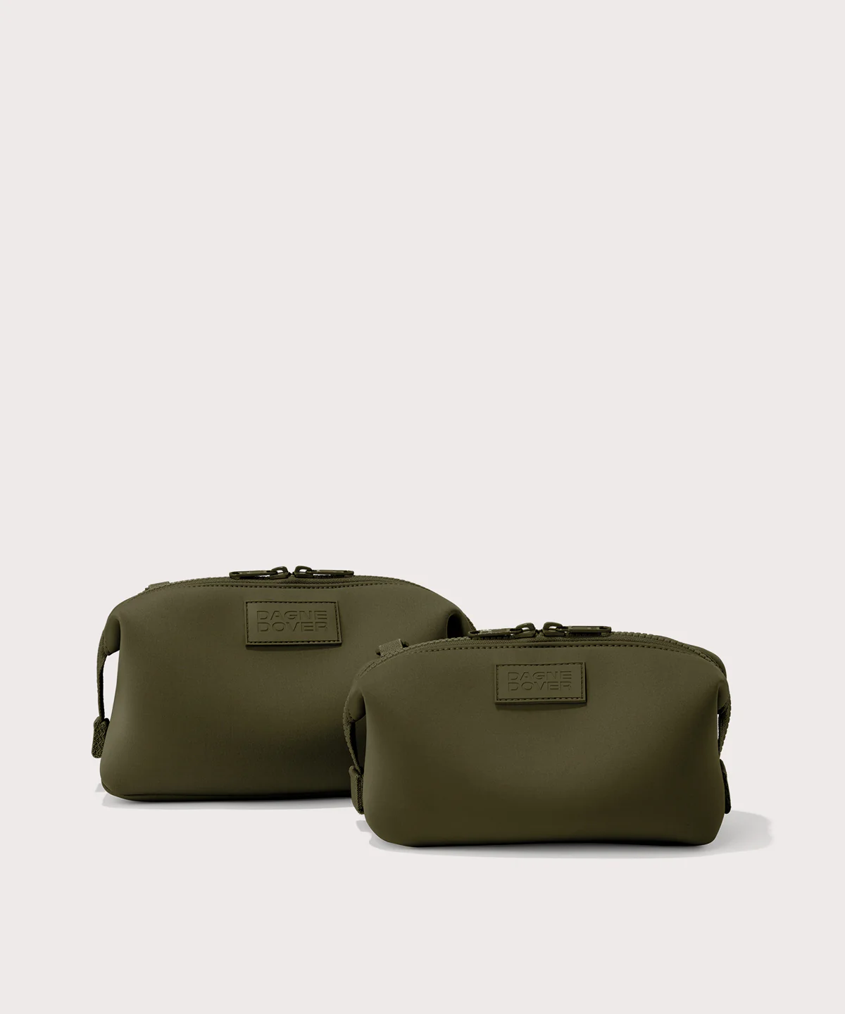 Hunter Toiletry Bag in Dark Moss, Large - Image 3